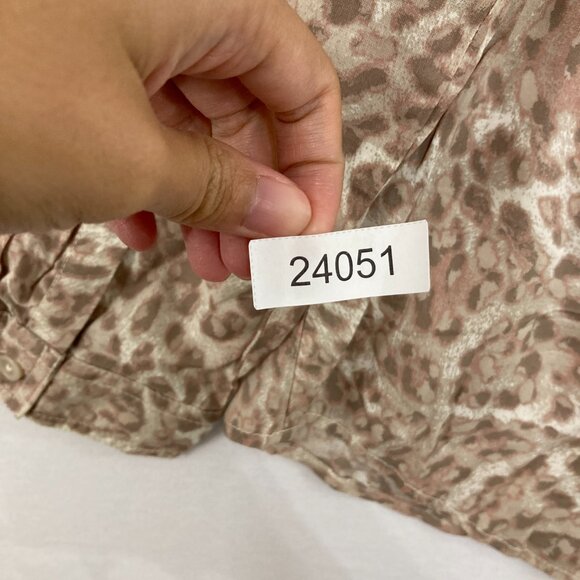 New Beachlunchlounge size XL Brown Leopard Print Ultra Soft Relaxed Button Down - Picture 10 of 10